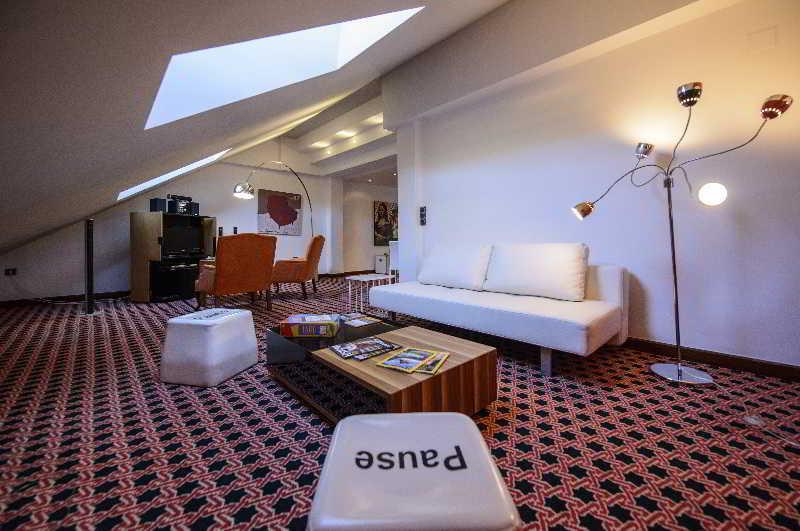 Hotel Rio Cea Puente Almuhey Exterior photo